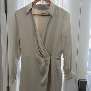 Aritzia babaton larchmont Light Gray Wrap Dress
